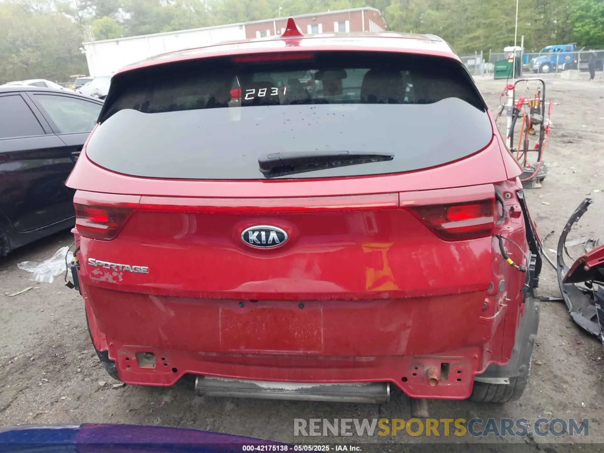17 Photograph of a damaged car KNDPMCAC3L7824759 KIA SPORTAGE 2020