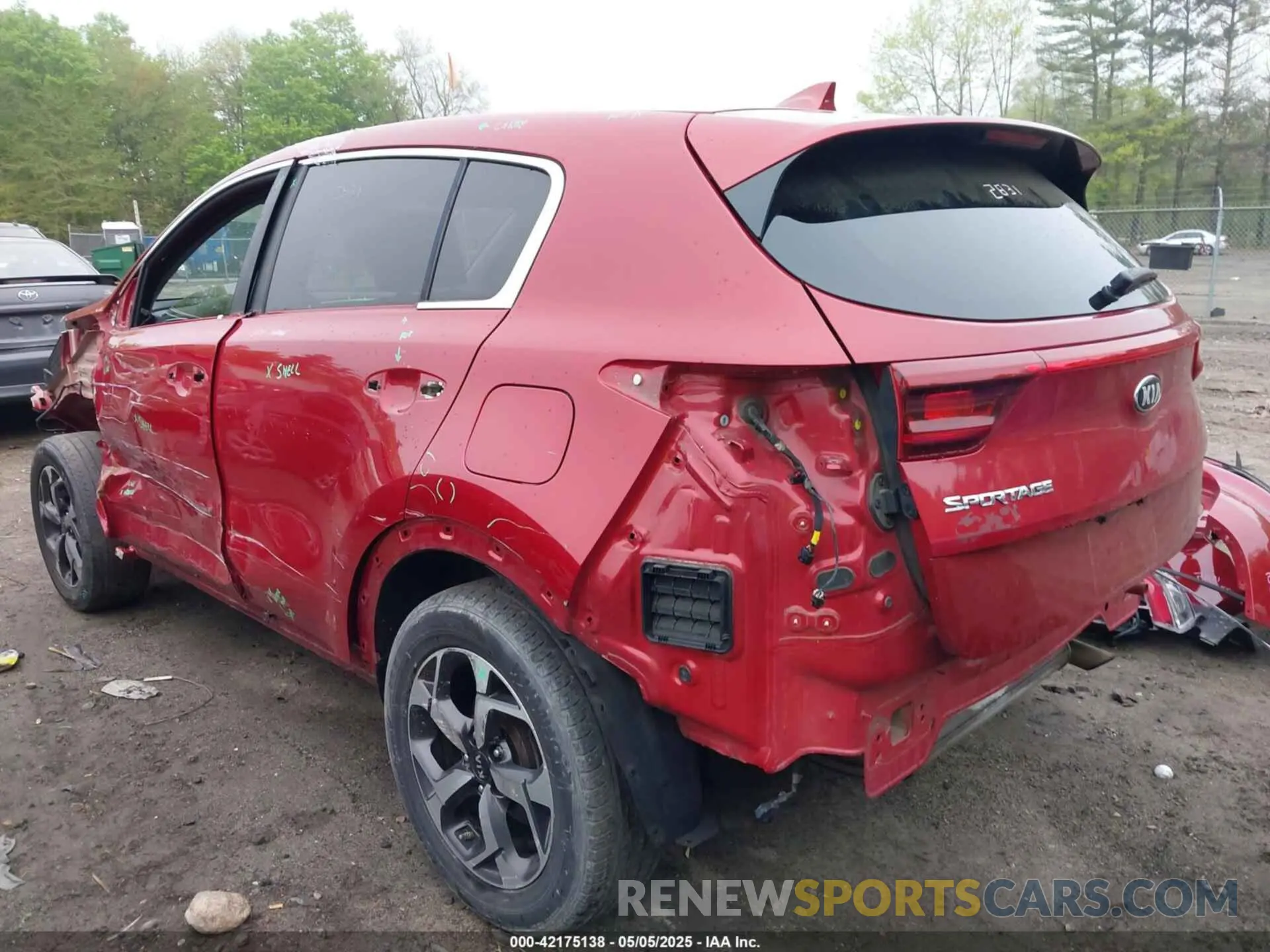 3 Photograph of a damaged car KNDPMCAC3L7824759 KIA SPORTAGE 2020