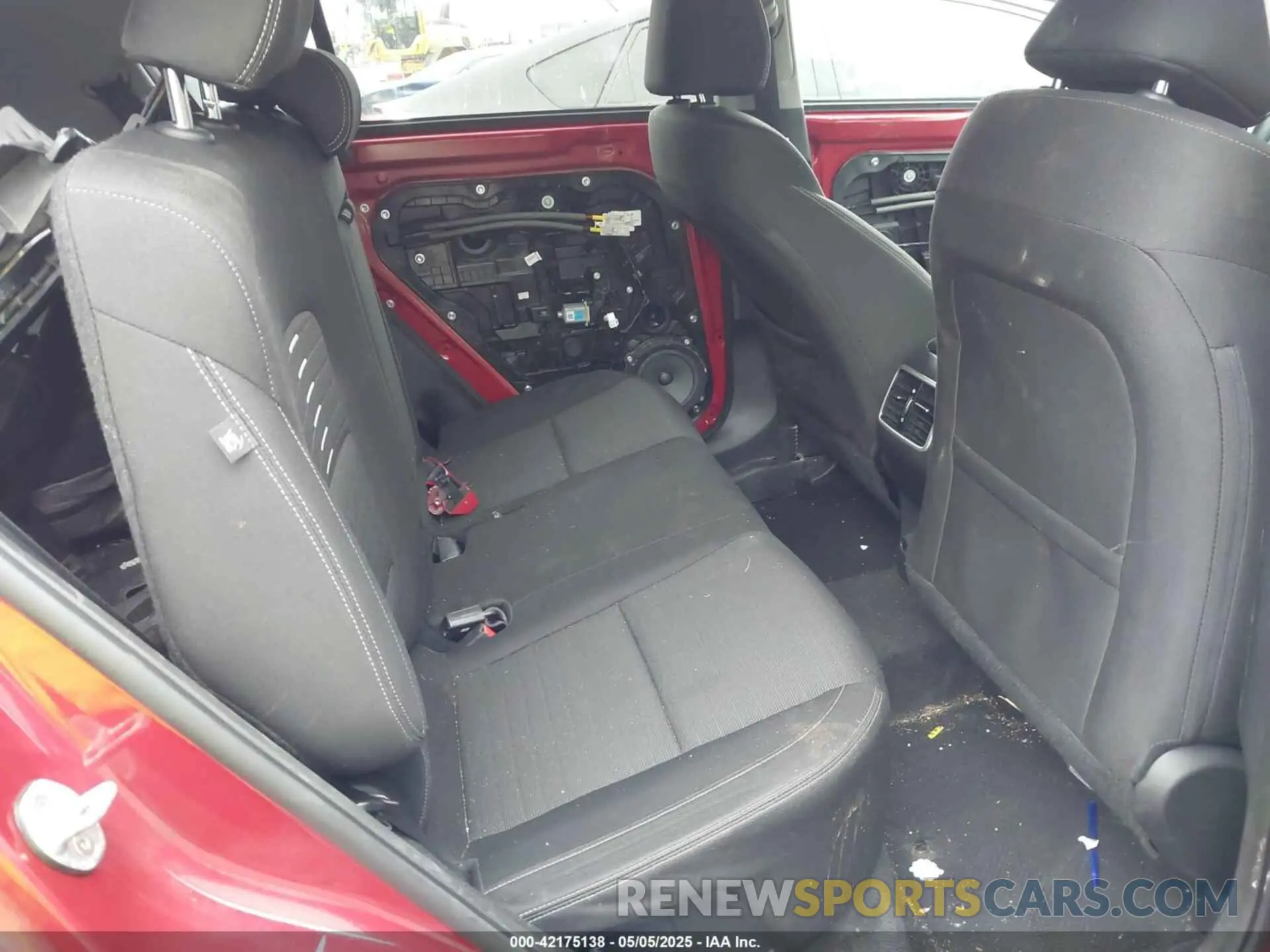 8 Photograph of a damaged car KNDPMCAC3L7824759 KIA SPORTAGE 2020