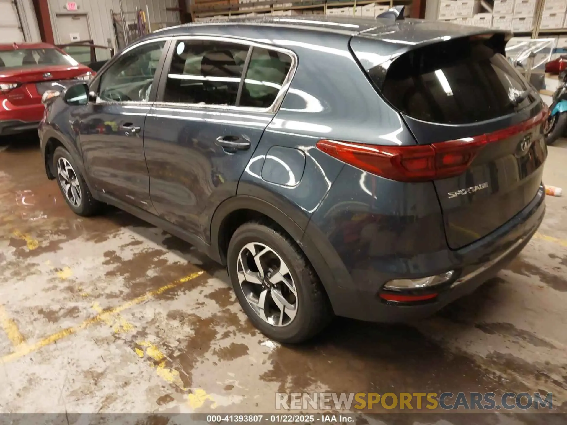 3 Photograph of a damaged car KNDPMCAC4L7709636 KIA SPORTAGE 2020