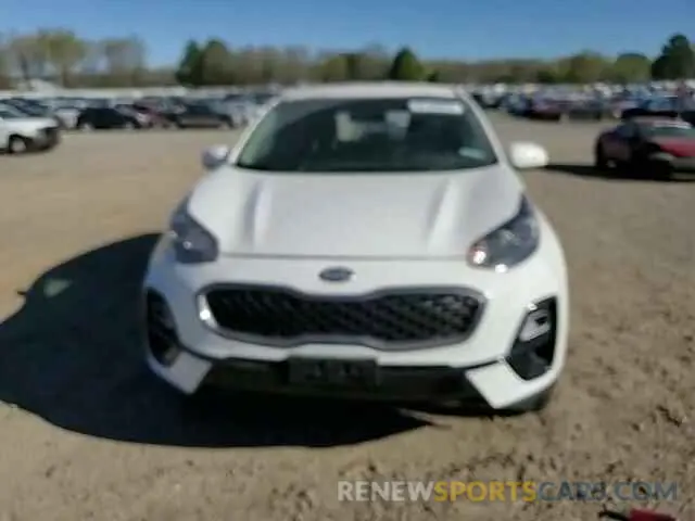 11 Photograph of a damaged car KNDPMCAC4L7745763 KIA SPORTAGE 2020
