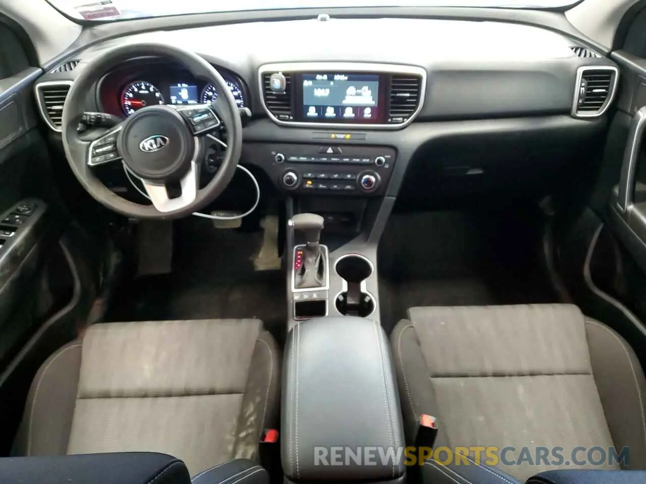 8 Photograph of a damaged car KNDPMCAC5L7642903 KIA SPORTAGE 2020