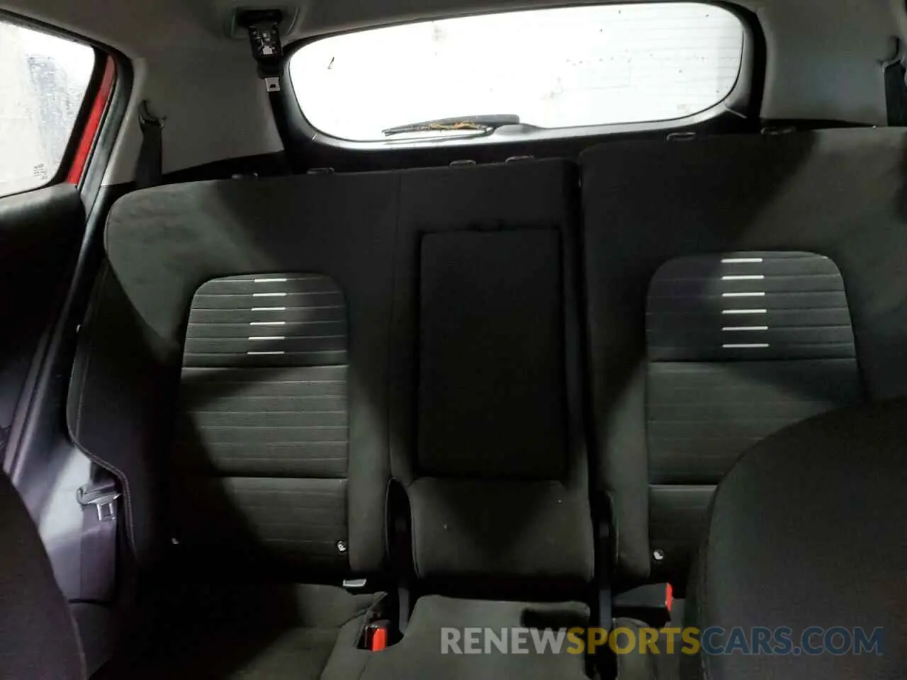 10 Photograph of a damaged car KNDPMCAC5L7661628 KIA SPORTAGE 2020