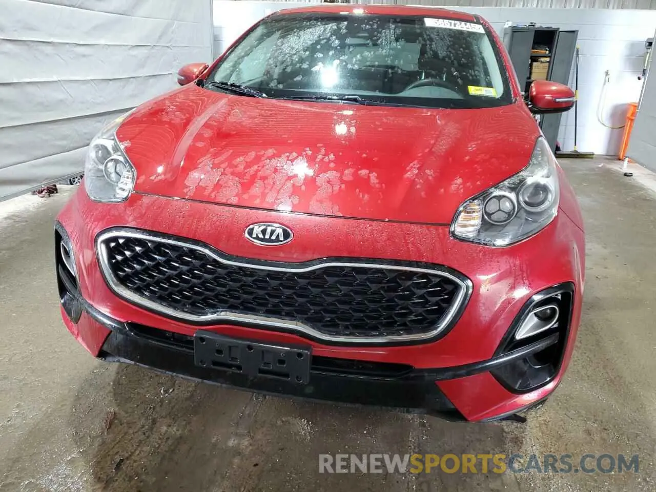 5 Photograph of a damaged car KNDPMCAC5L7661628 KIA SPORTAGE 2020