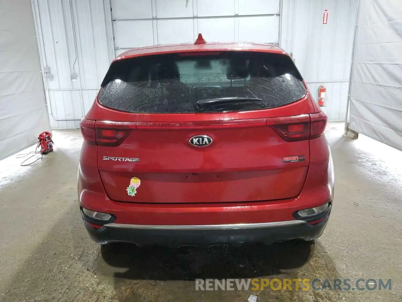 6 Photograph of a damaged car KNDPMCAC5L7661628 KIA SPORTAGE 2020