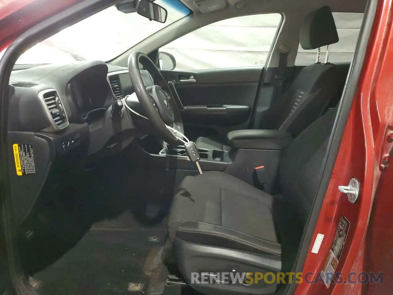 7 Photograph of a damaged car KNDPMCAC5L7661628 KIA SPORTAGE 2020