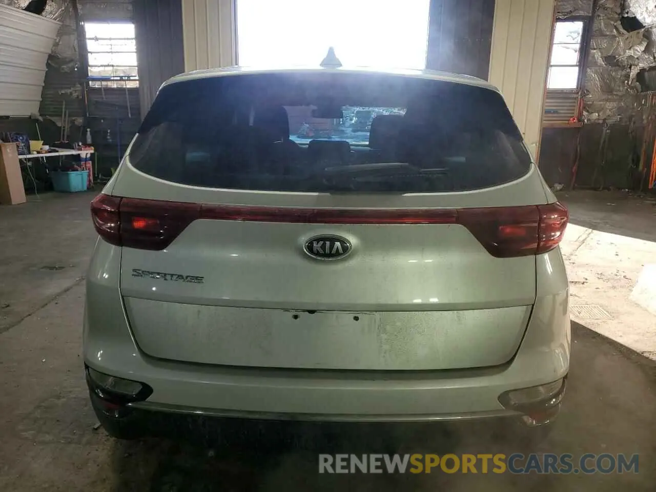 6 Photograph of a damaged car KNDPMCAC5L7732469 KIA SPORTAGE 2020