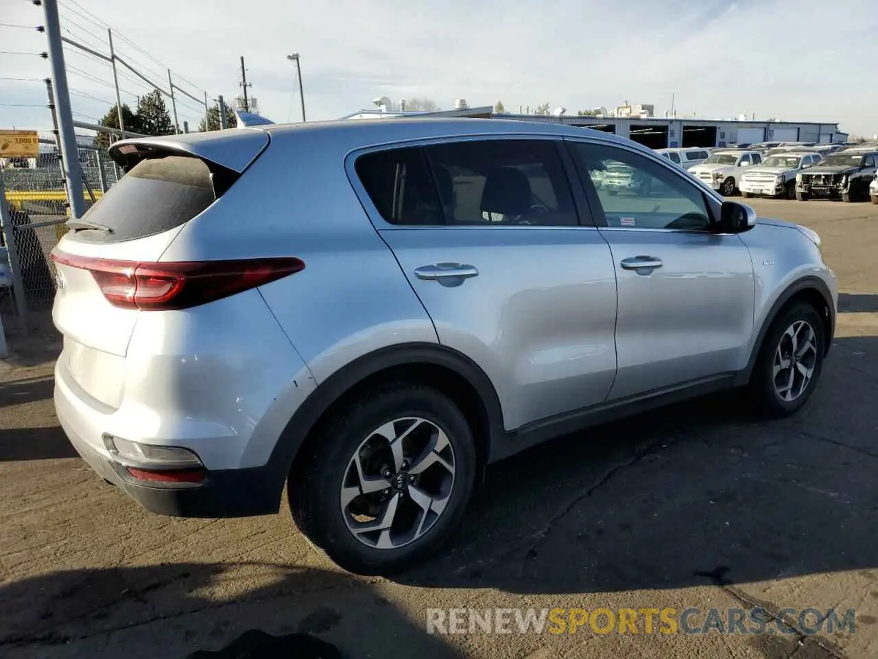 3 Photograph of a damaged car KNDPMCAC5L7733895 KIA SPORTAGE 2020