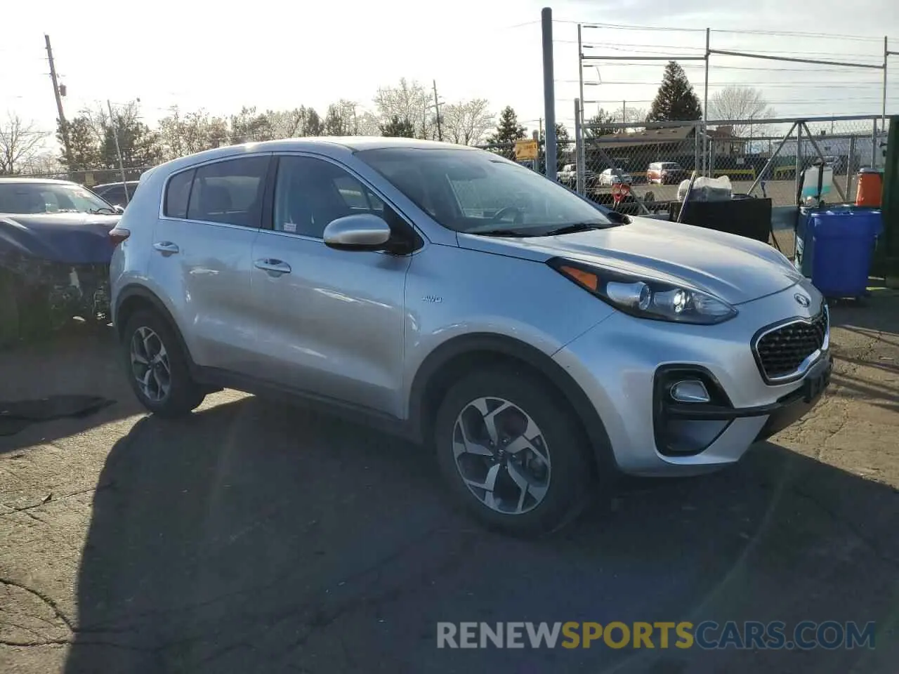 4 Photograph of a damaged car KNDPMCAC5L7733895 KIA SPORTAGE 2020