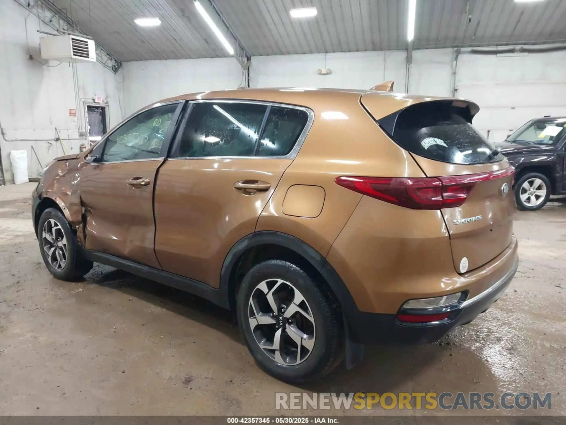 3 Photograph of a damaged car KNDPMCAC5L7752379 KIA SPORTAGE 2020