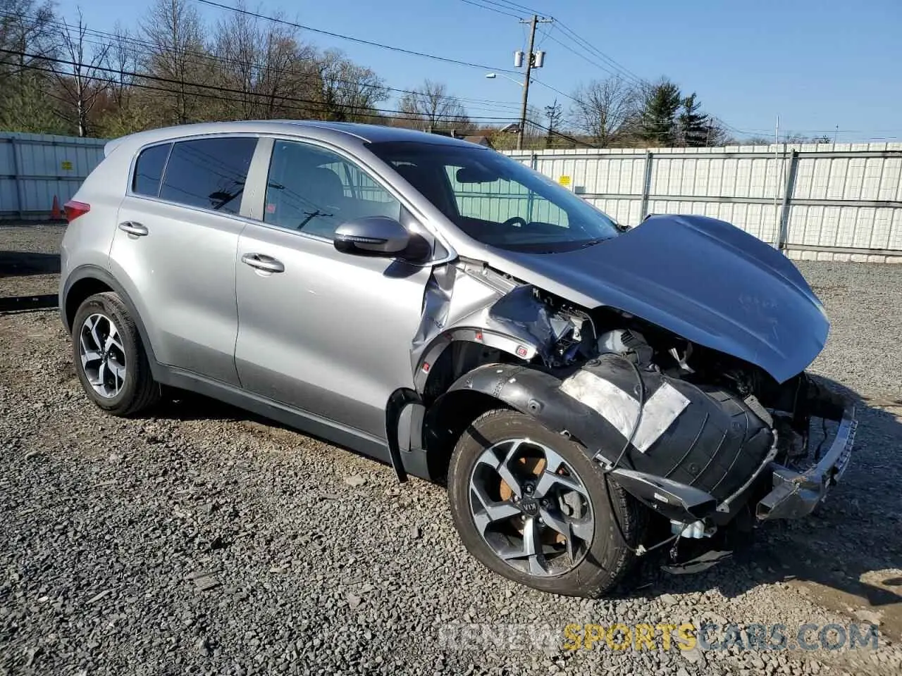 4 Photograph of a damaged car KNDPMCAC5L7753158 KIA SPORTAGE 2020