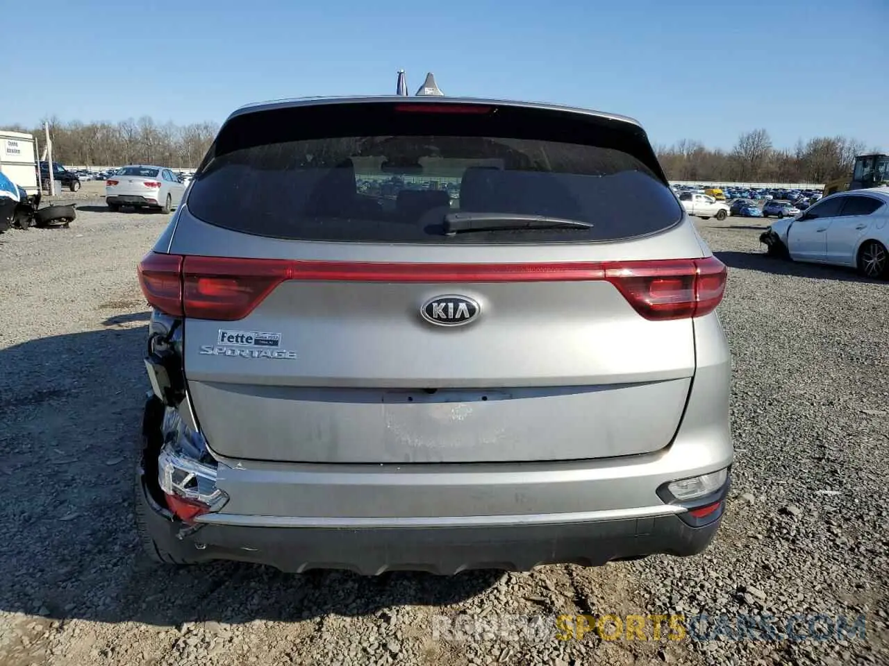 6 Photograph of a damaged car KNDPMCAC5L7753158 KIA SPORTAGE 2020