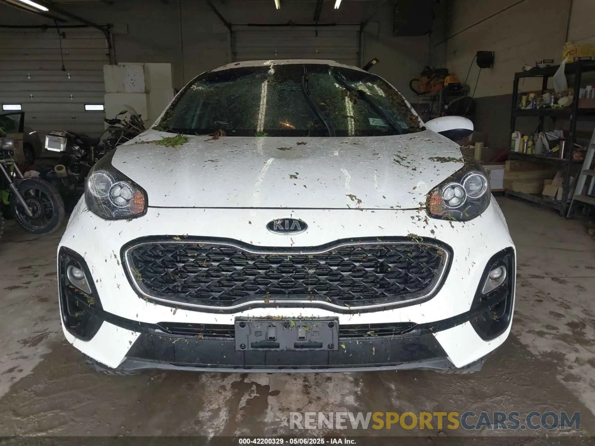 12 Photograph of a damaged car KNDPMCAC5L7755752 KIA SPORTAGE 2020