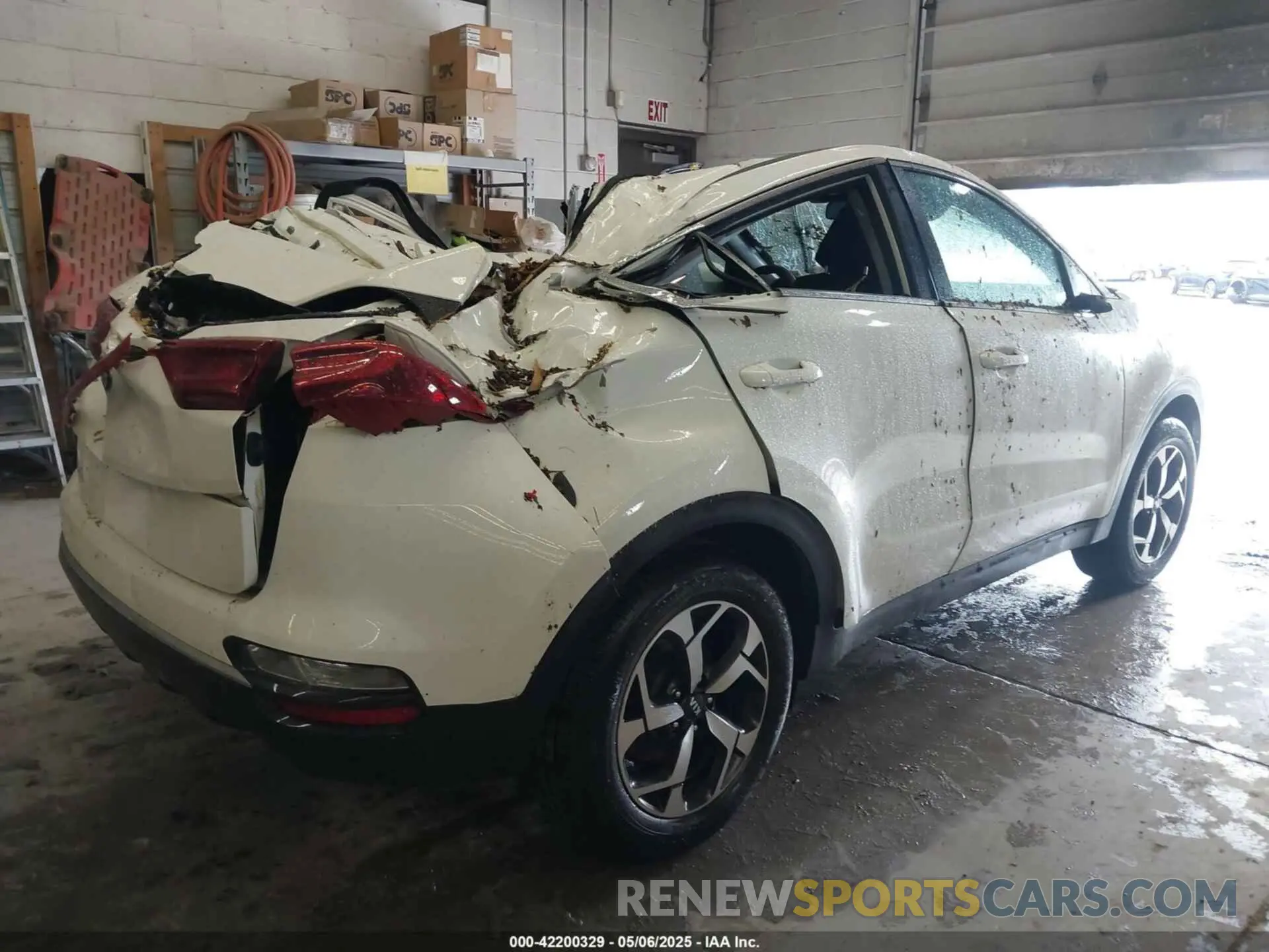 4 Photograph of a damaged car KNDPMCAC5L7755752 KIA SPORTAGE 2020