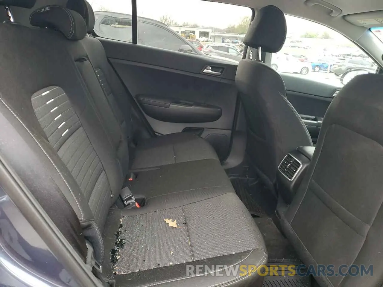 10 Photograph of a damaged car KNDPMCAC5L7827825 KIA SPORTAGE 2020