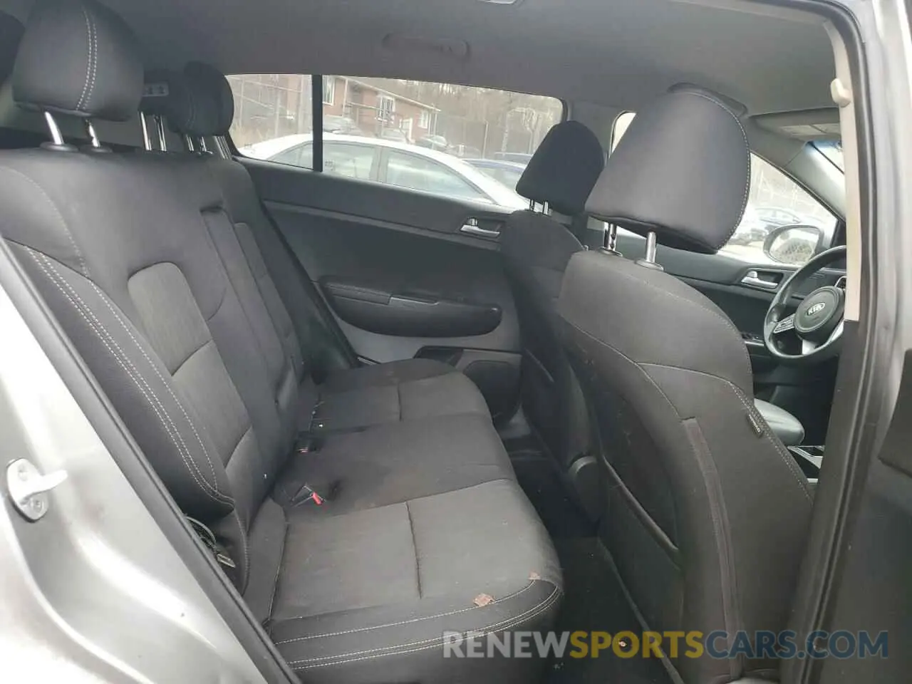 11 Photograph of a damaged car KNDPMCAC6L7629707 KIA SPORTAGE 2020