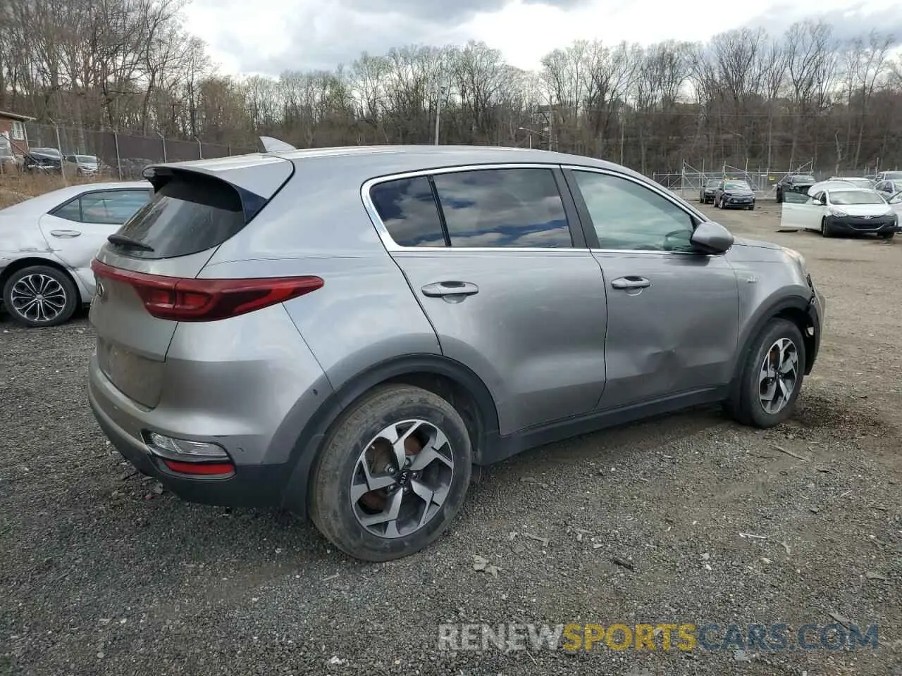 3 Photograph of a damaged car KNDPMCAC6L7629707 KIA SPORTAGE 2020