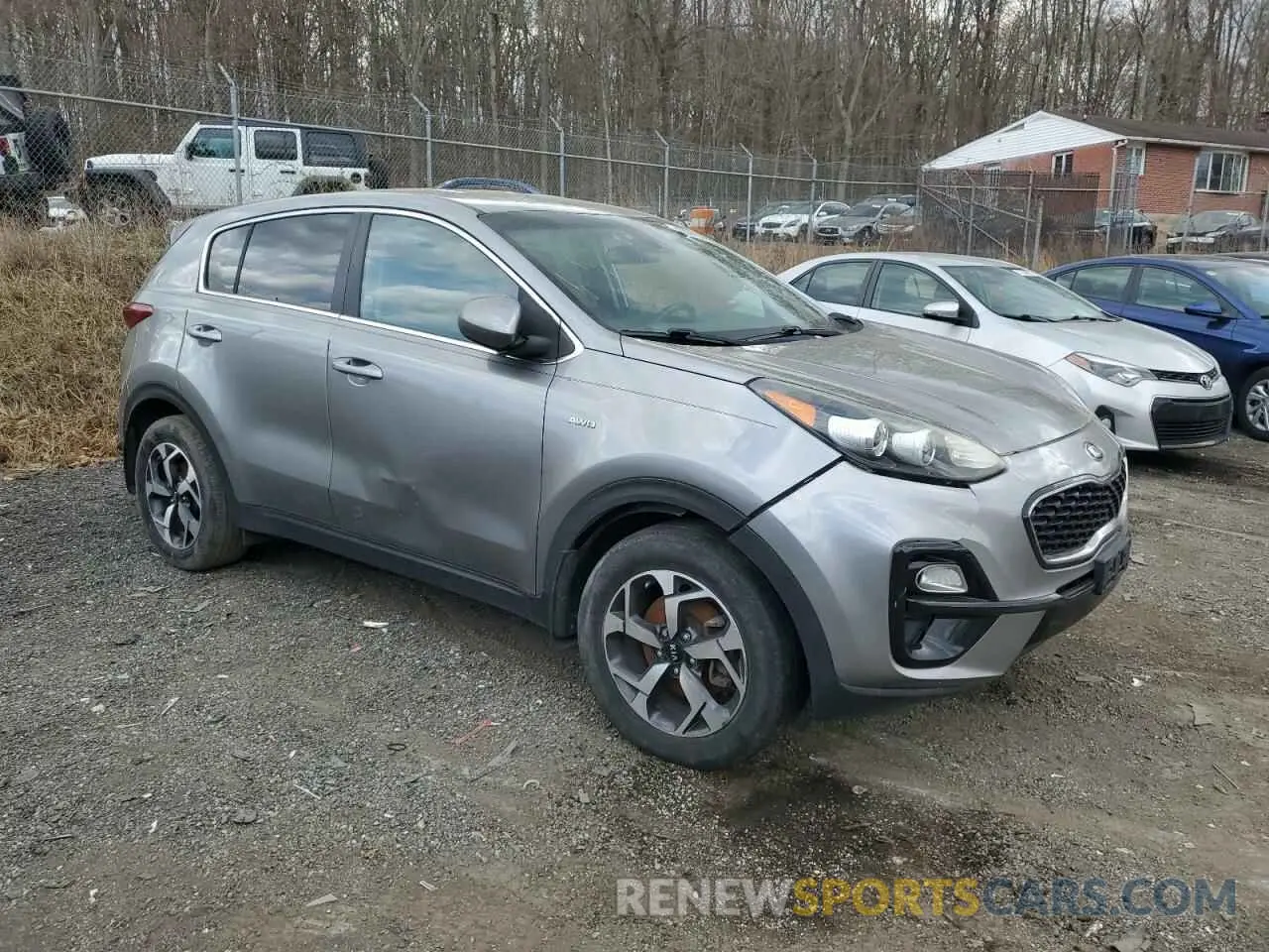 4 Photograph of a damaged car KNDPMCAC6L7629707 KIA SPORTAGE 2020