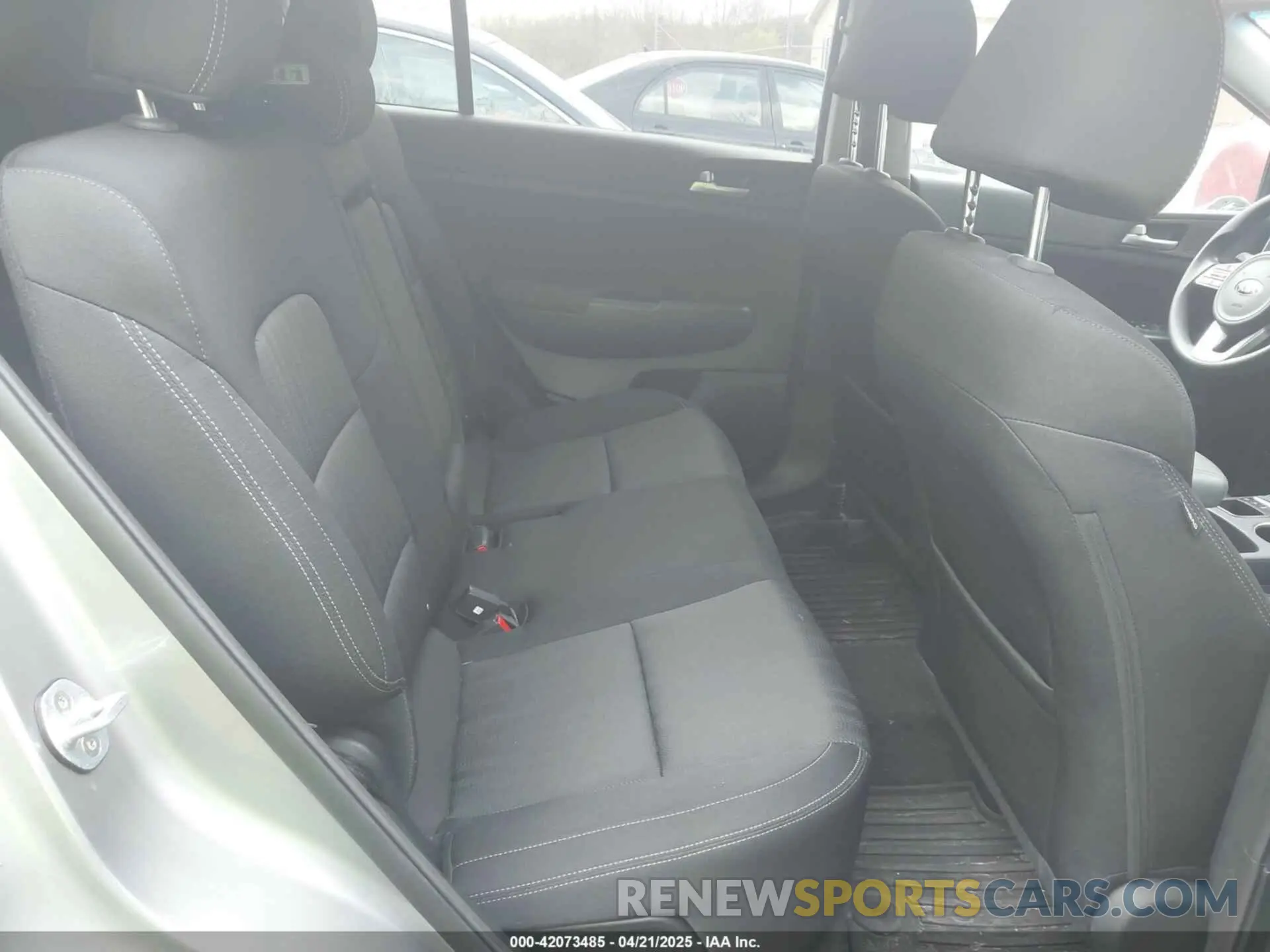 8 Photograph of a damaged car KNDPMCAC6L7630193 KIA SPORTAGE 2020