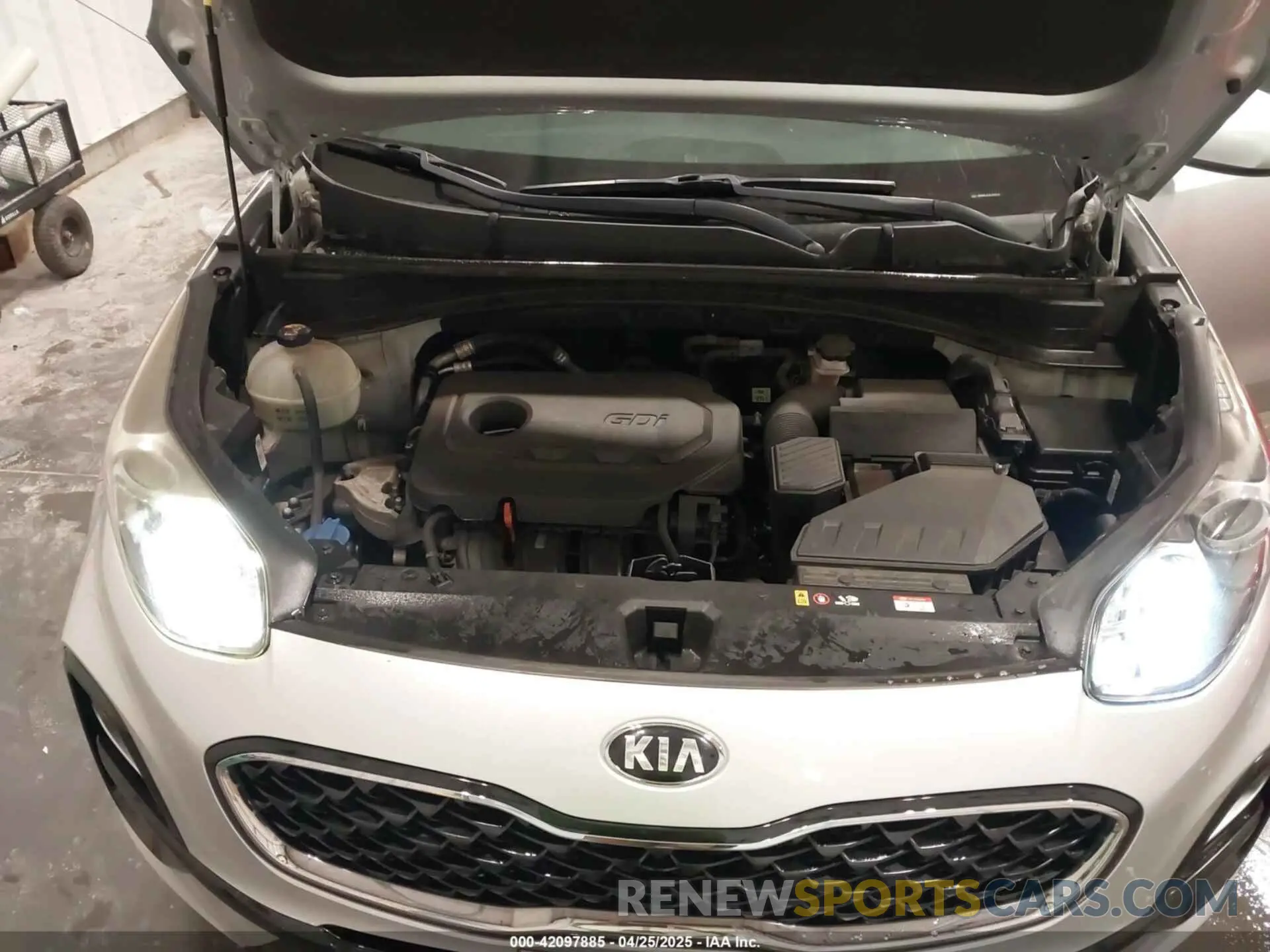 10 Photograph of a damaged car KNDPMCAC6L7634714 KIA SPORTAGE 2020