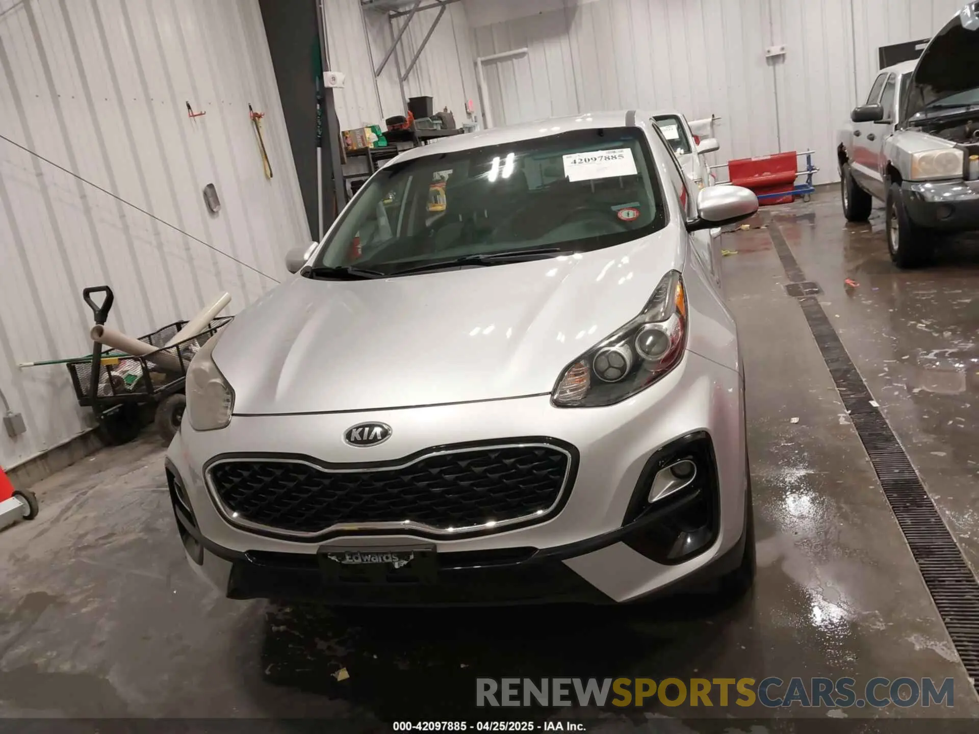12 Photograph of a damaged car KNDPMCAC6L7634714 KIA SPORTAGE 2020