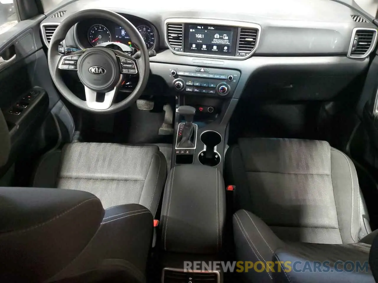 8 Photograph of a damaged car KNDPMCAC6L7640626 KIA SPORTAGE 2020