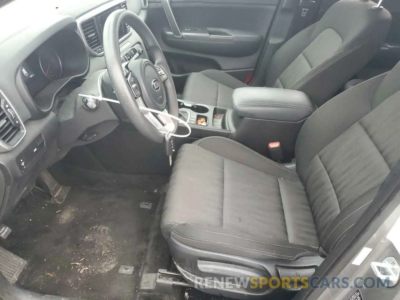 7 Photograph of a damaged car KNDPMCAC6L7650962 KIA SPORTAGE 2020