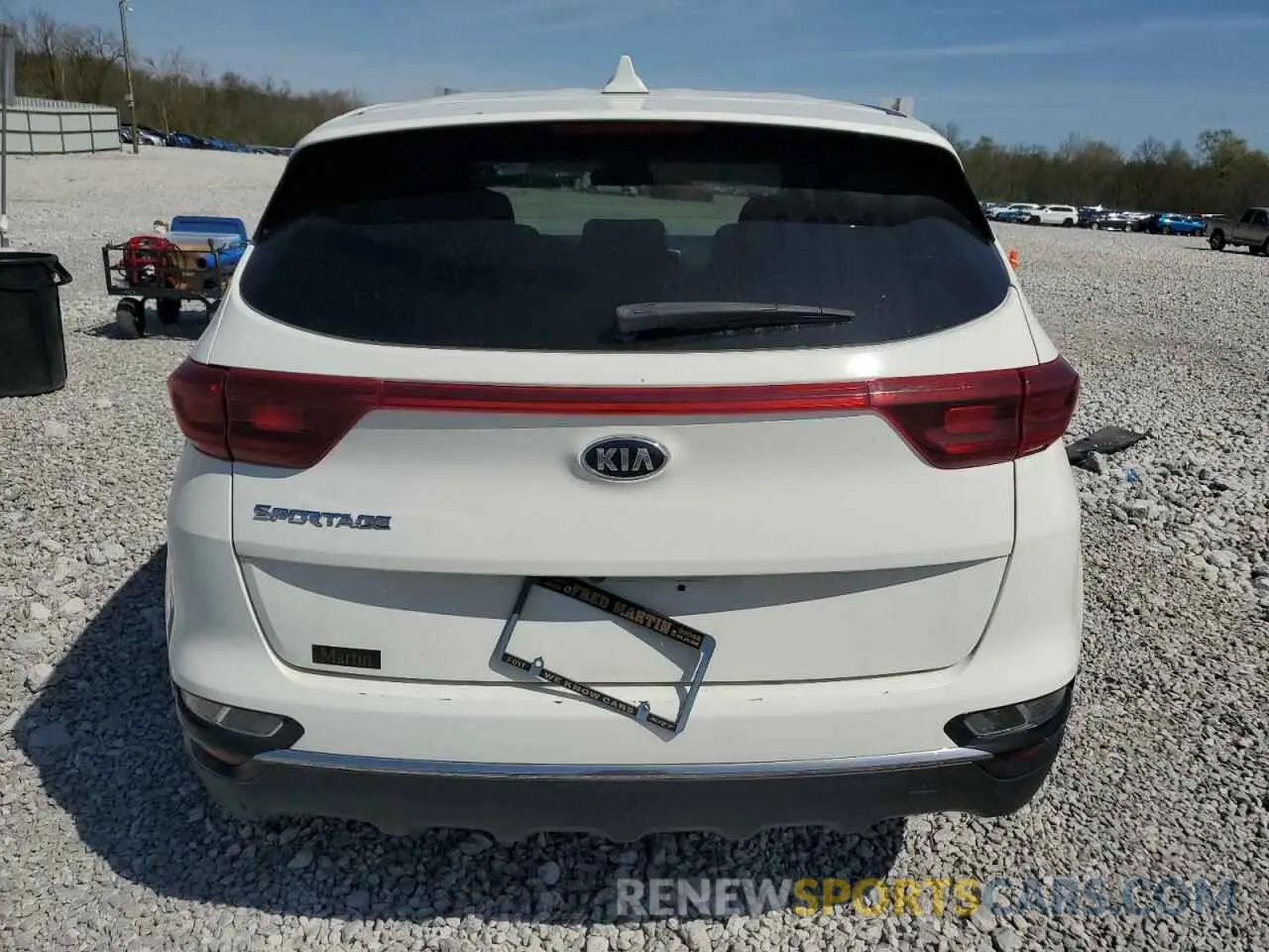 6 Photograph of a damaged car KNDPMCAC6L7672217 KIA SPORTAGE 2020
