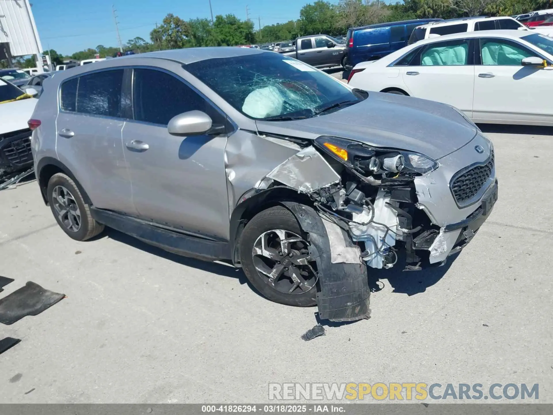 1 Photograph of a damaged car KNDPMCAC6L7742024 KIA SPORTAGE 2020