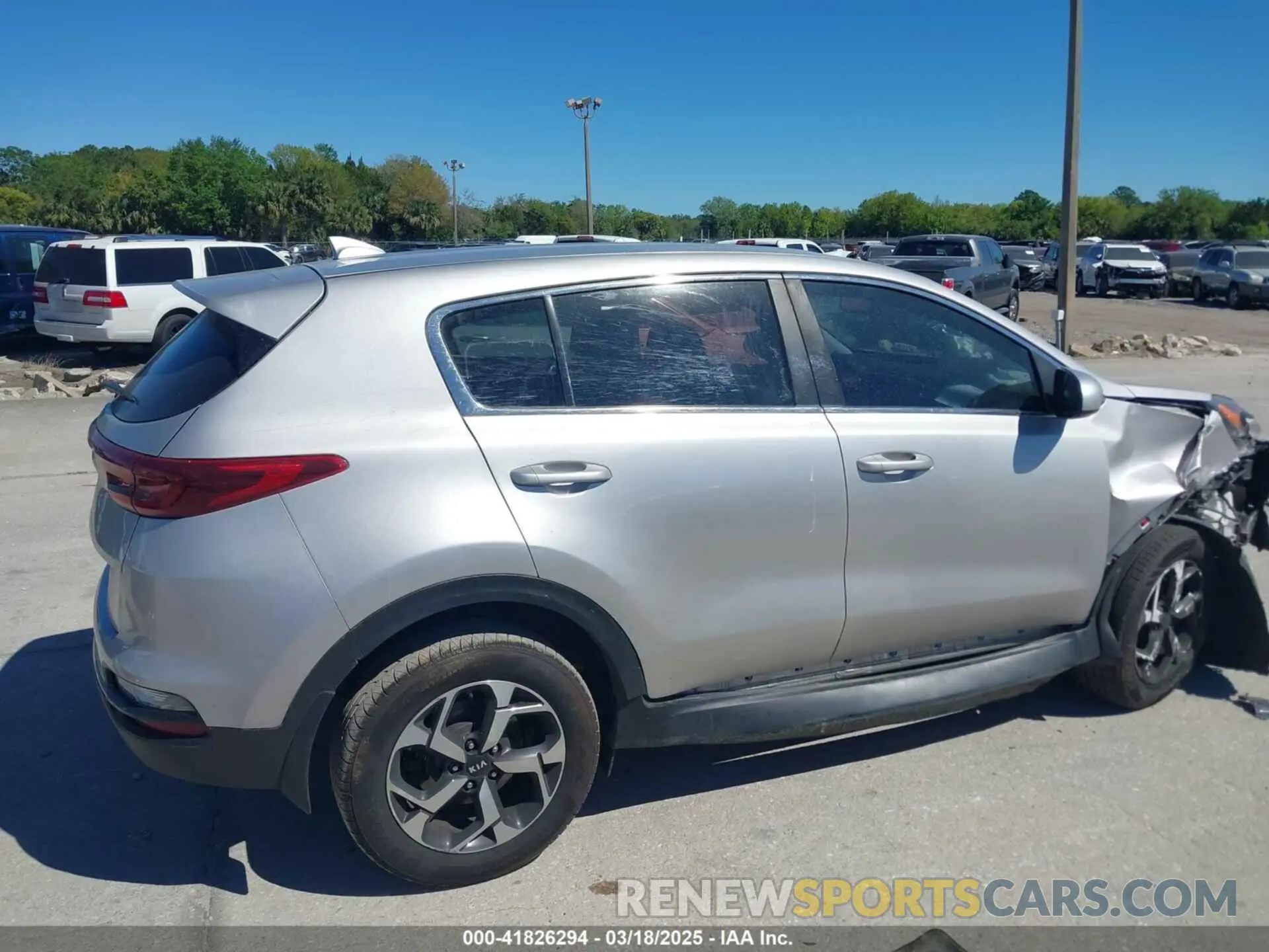 12 Photograph of a damaged car KNDPMCAC6L7742024 KIA SPORTAGE 2020