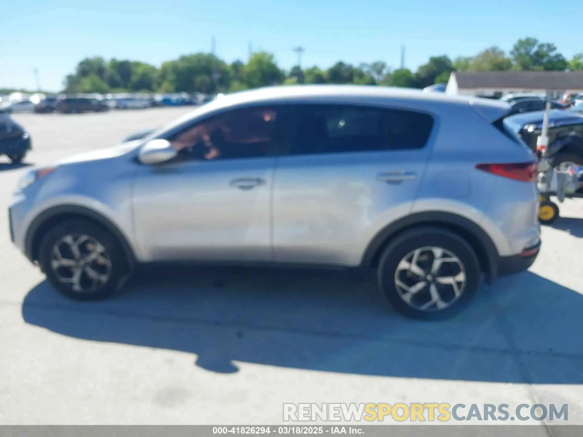 13 Photograph of a damaged car KNDPMCAC6L7742024 KIA SPORTAGE 2020