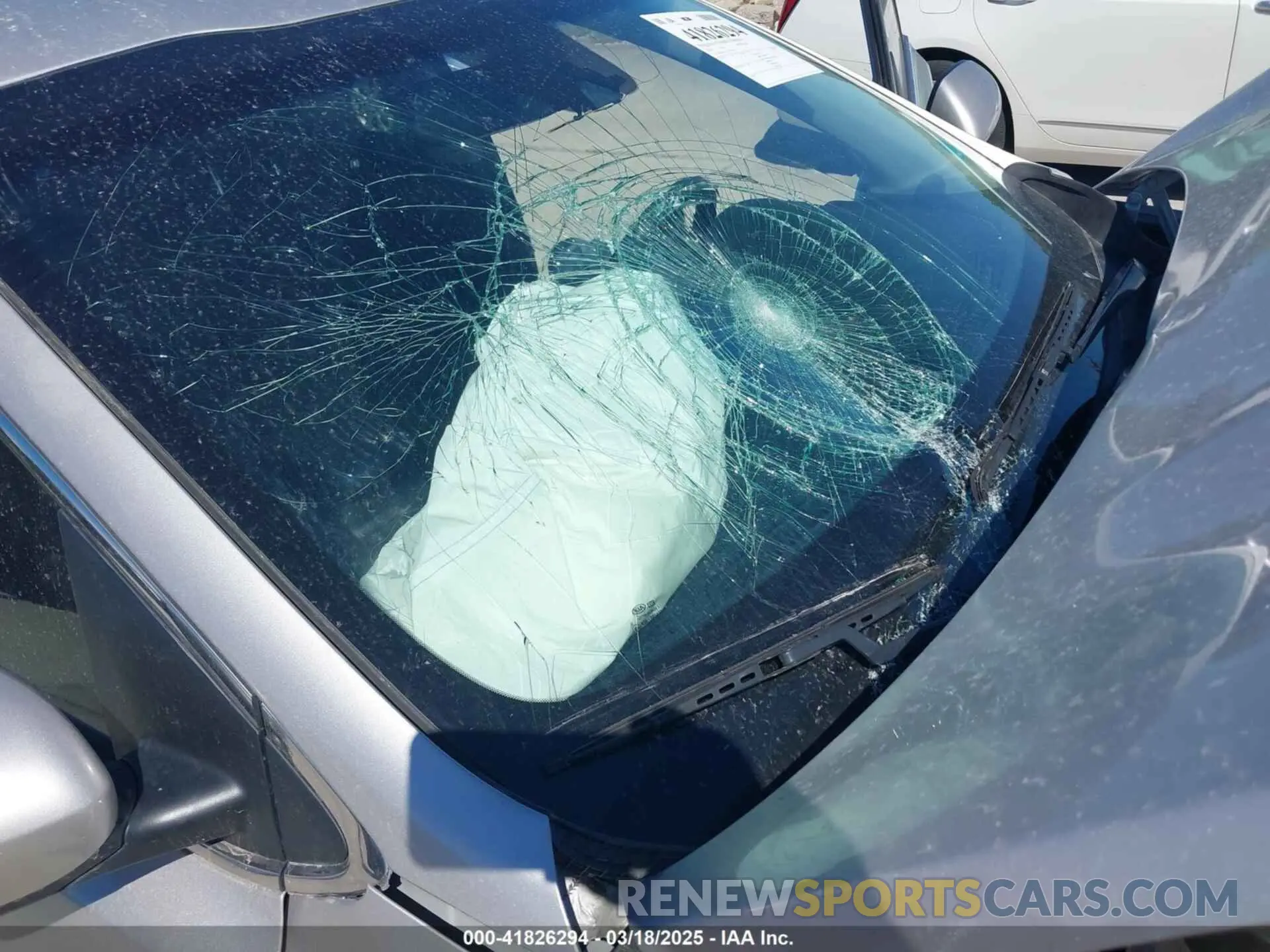 16 Photograph of a damaged car KNDPMCAC6L7742024 KIA SPORTAGE 2020