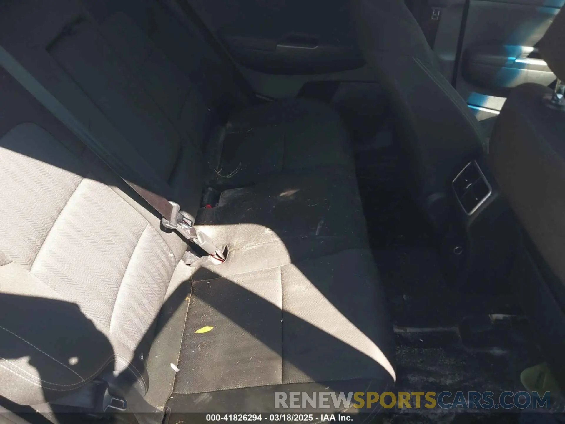 8 Photograph of a damaged car KNDPMCAC6L7742024 KIA SPORTAGE 2020
