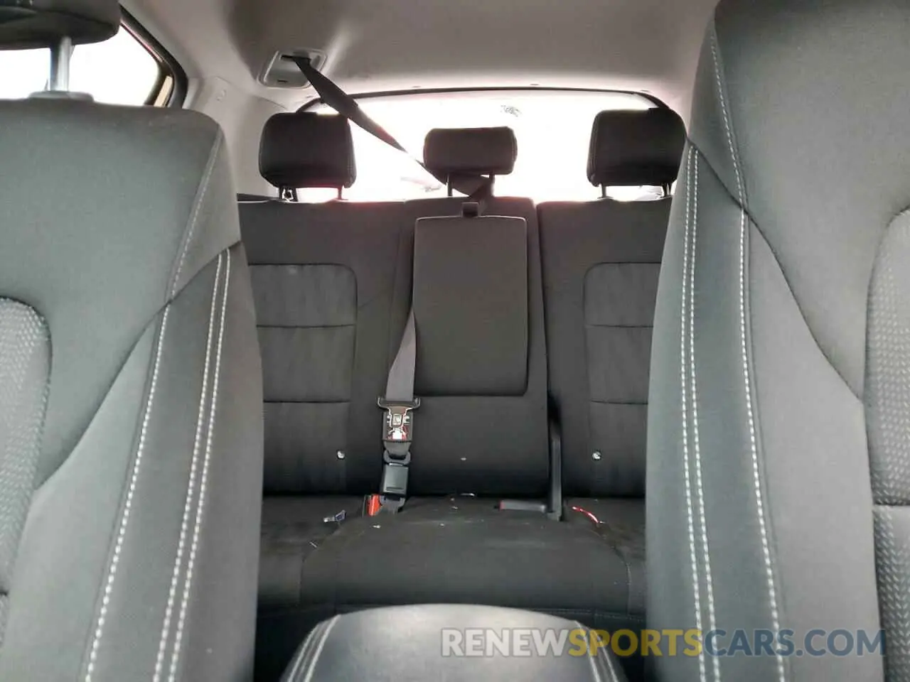 10 Photograph of a damaged car KNDPMCAC6L7815831 KIA SPORTAGE 2020