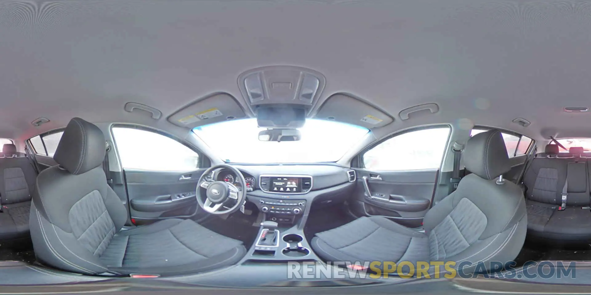 14 Photograph of a damaged car KNDPMCAC6L7815831 KIA SPORTAGE 2020