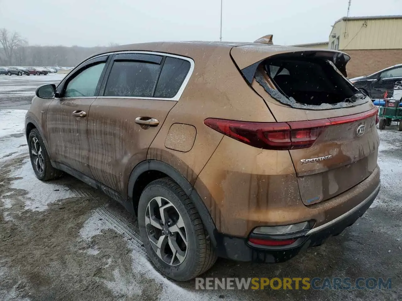 2 Photograph of a damaged car KNDPMCAC6L7815831 KIA SPORTAGE 2020