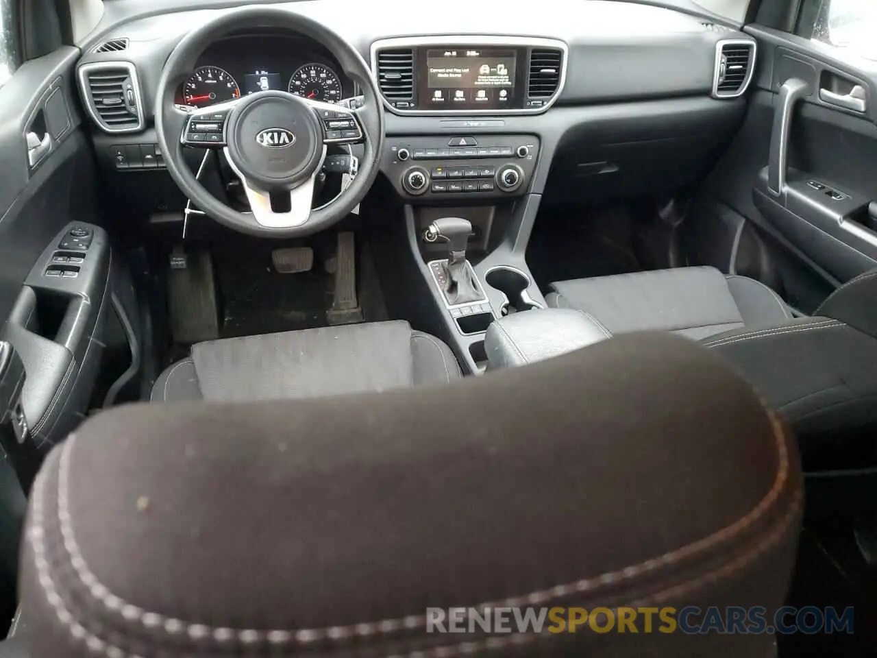 8 Photograph of a damaged car KNDPMCAC6L7815831 KIA SPORTAGE 2020