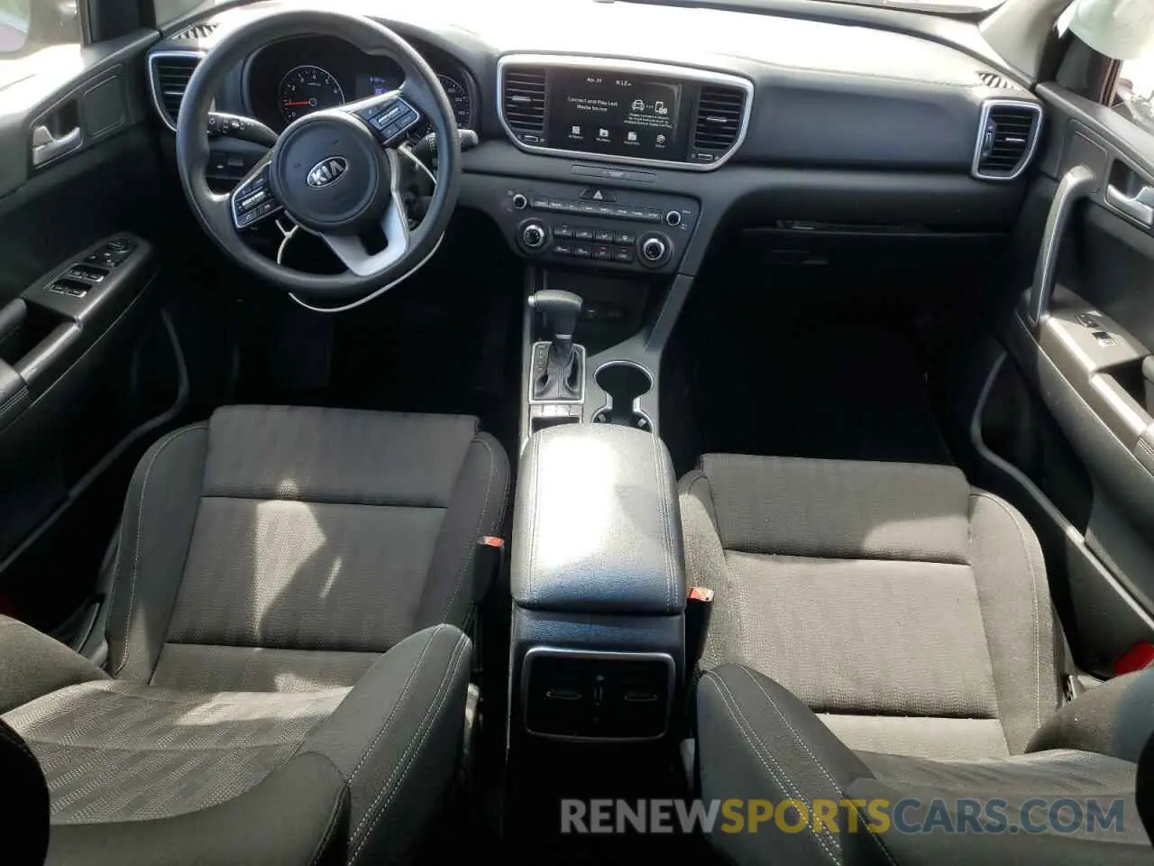 8 Photograph of a damaged car KNDPMCAC7L7629425 KIA SPORTAGE 2020