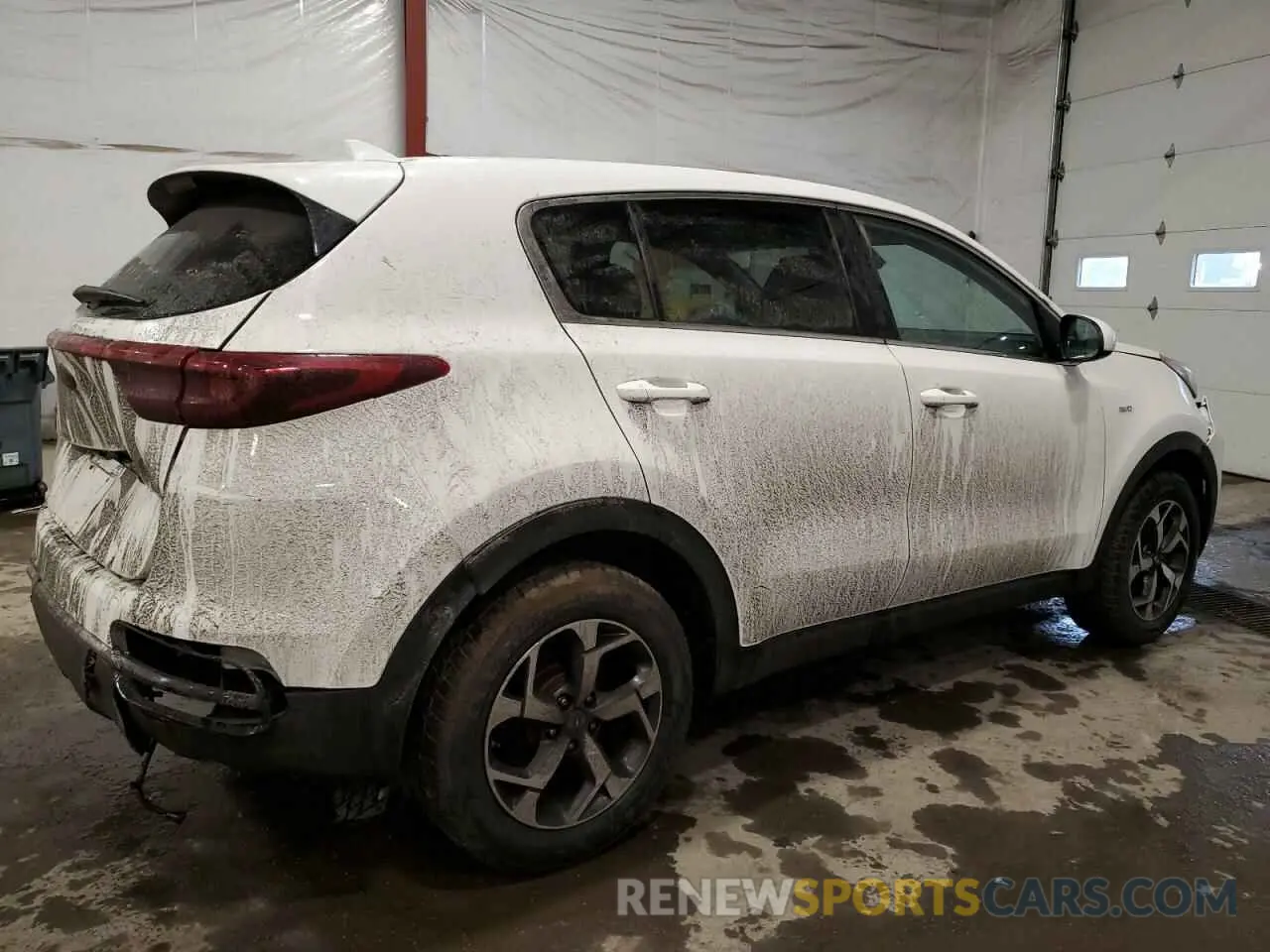3 Photograph of a damaged car KNDPMCAC7L7661985 KIA SPORTAGE 2020