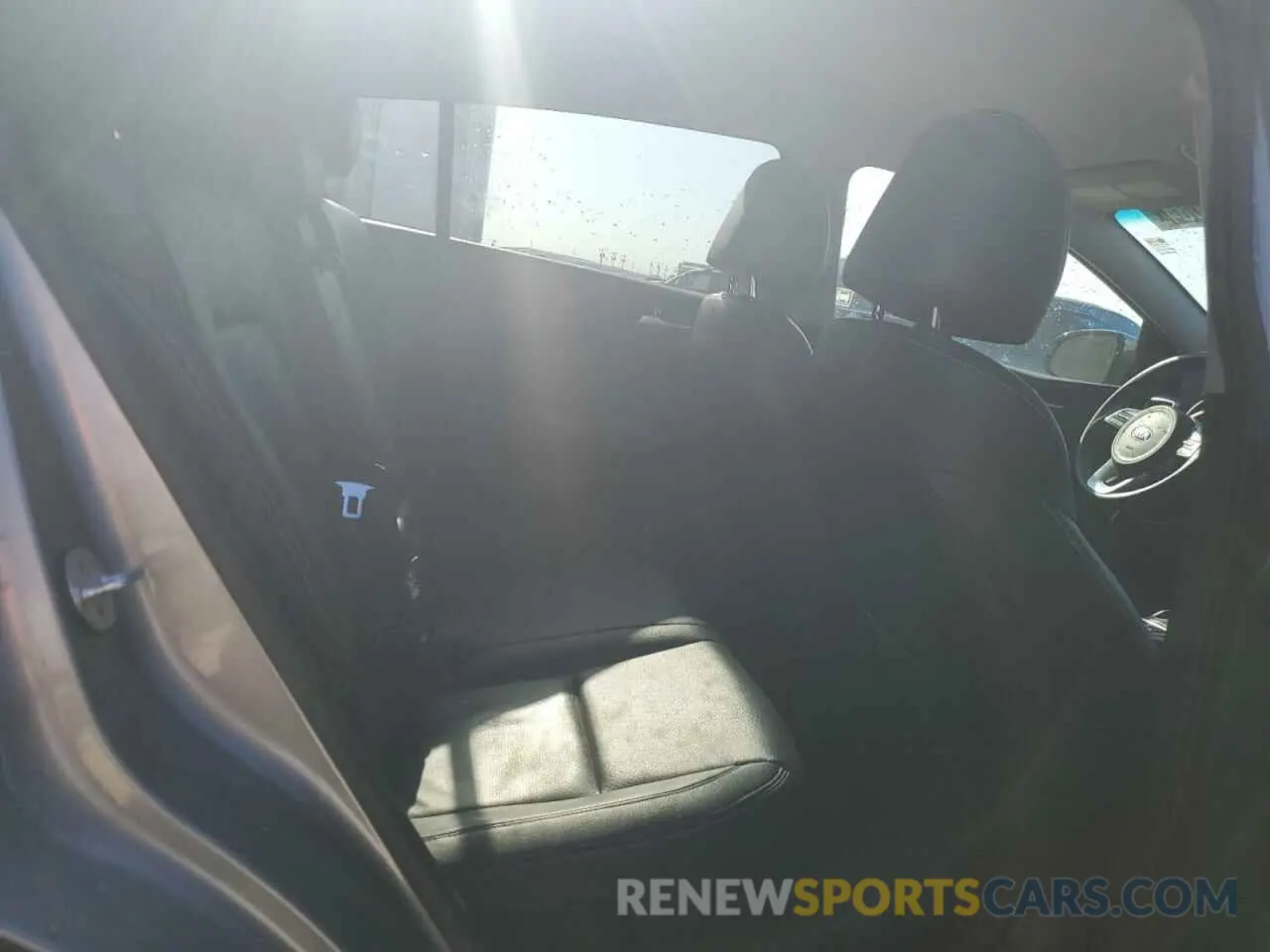 11 Photograph of a damaged car KNDPMCAC7L7664806 KIA SPORTAGE 2020