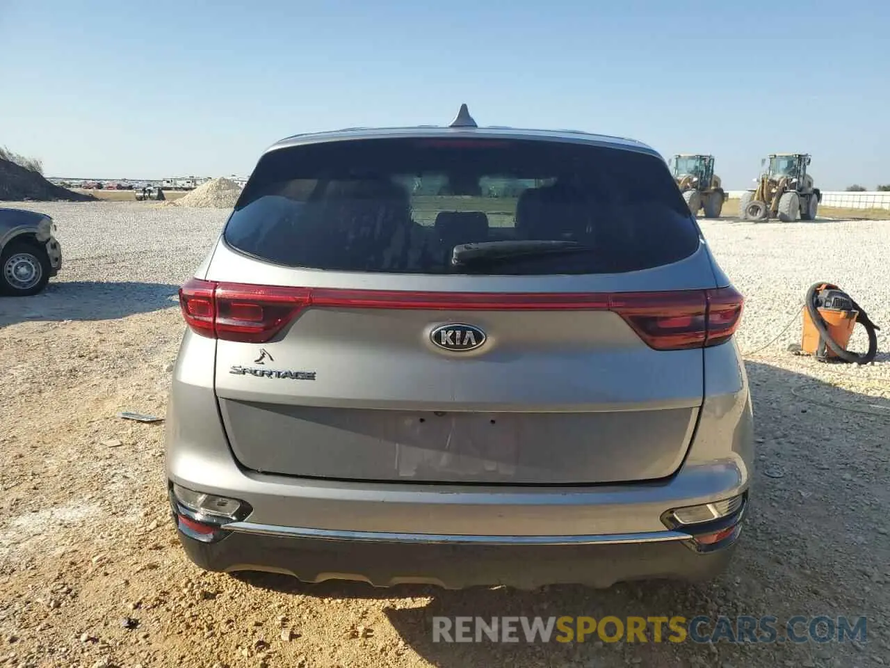 6 Photograph of a damaged car KNDPMCAC7L7664806 KIA SPORTAGE 2020