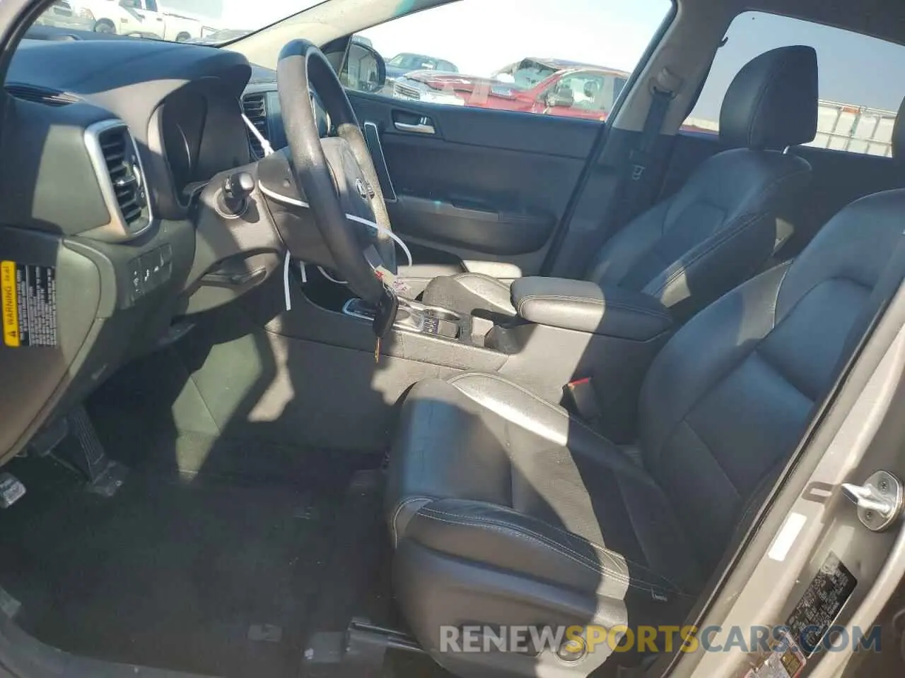 7 Photograph of a damaged car KNDPMCAC7L7664806 KIA SPORTAGE 2020