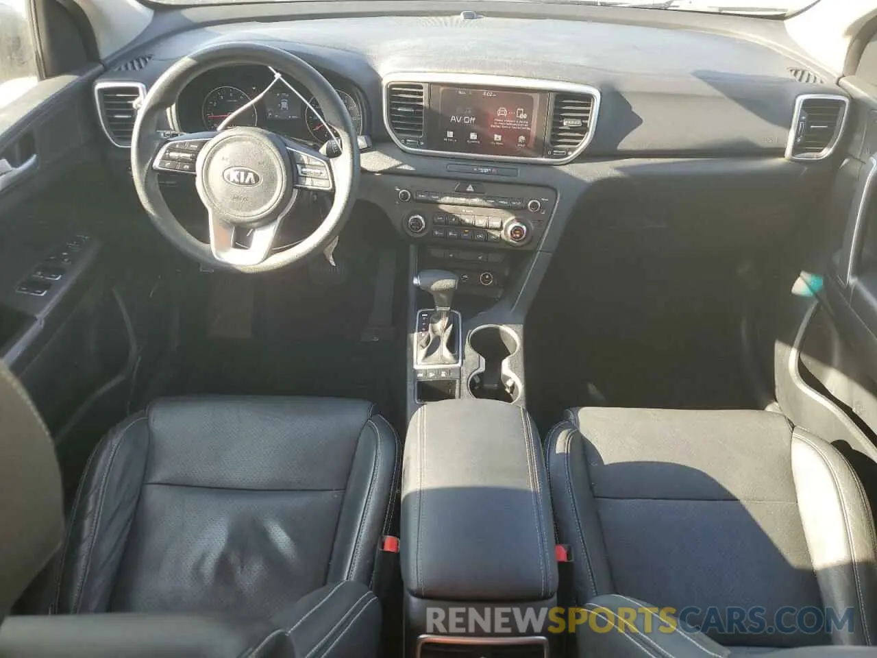 8 Photograph of a damaged car KNDPMCAC7L7664806 KIA SPORTAGE 2020