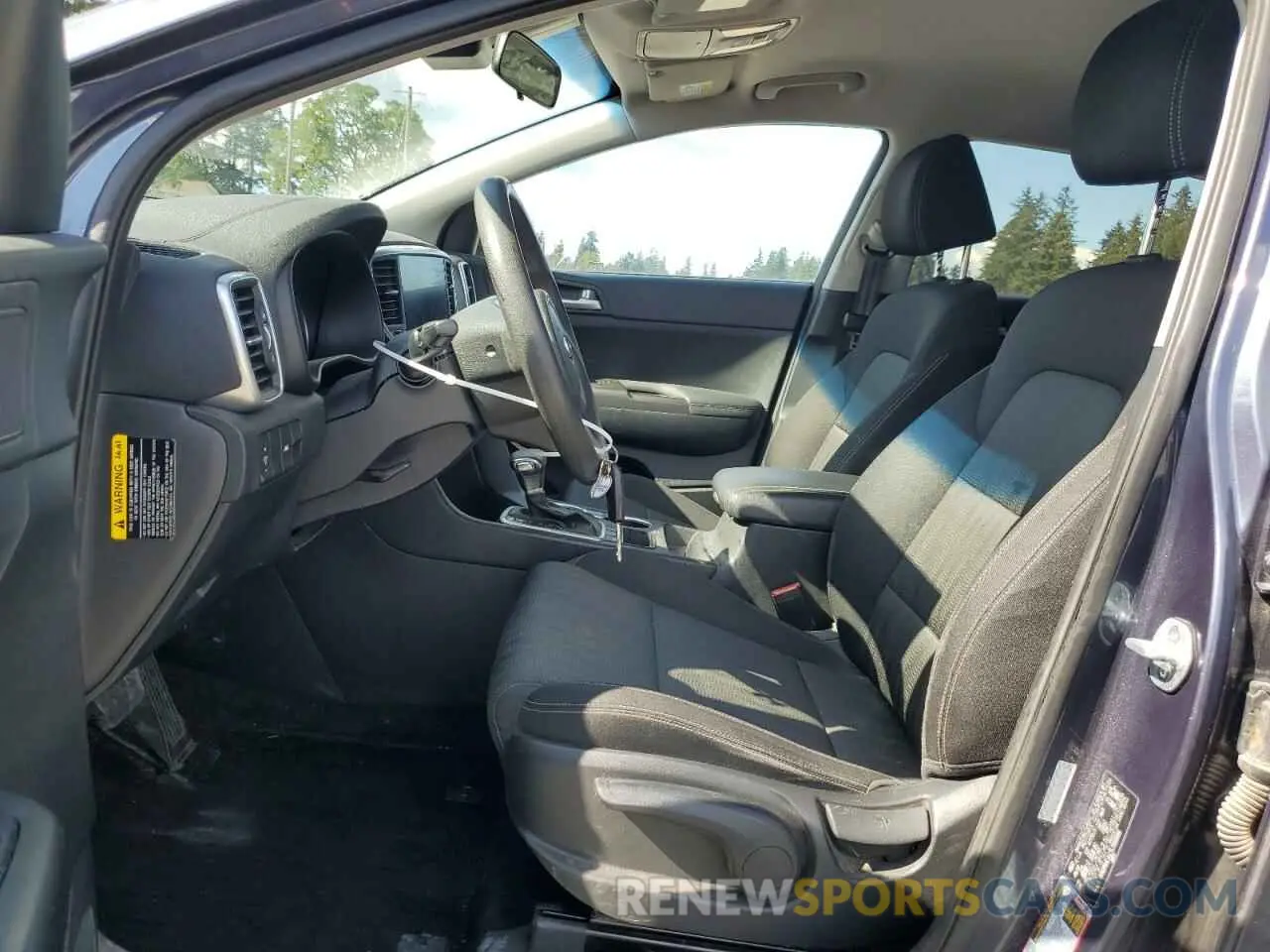 7 Photograph of a damaged car KNDPMCAC7L7693335 KIA SPORTAGE 2020