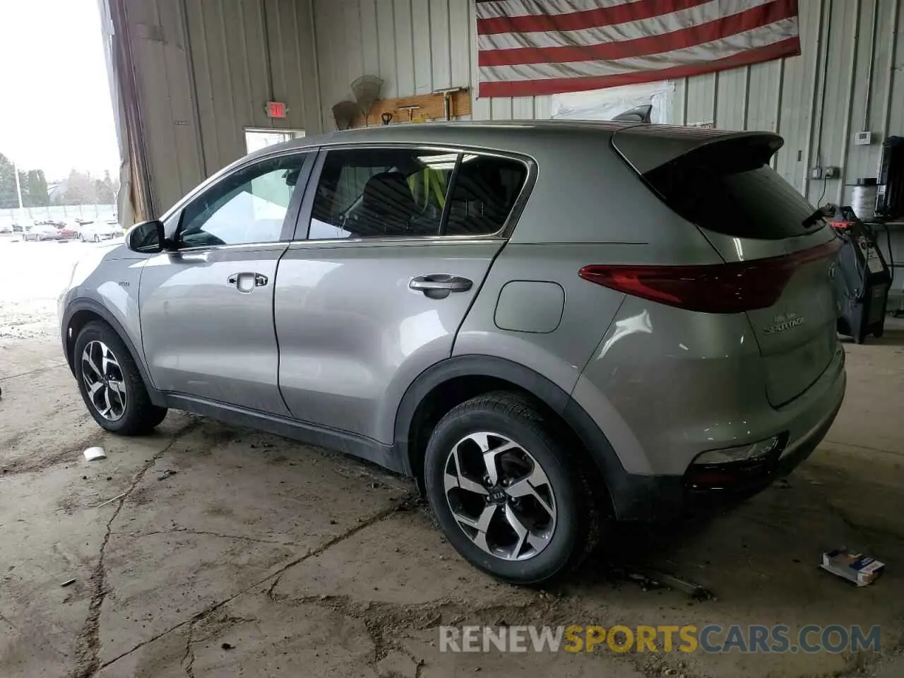 2 Photograph of a damaged car KNDPMCAC7L7693917 KIA SPORTAGE 2020