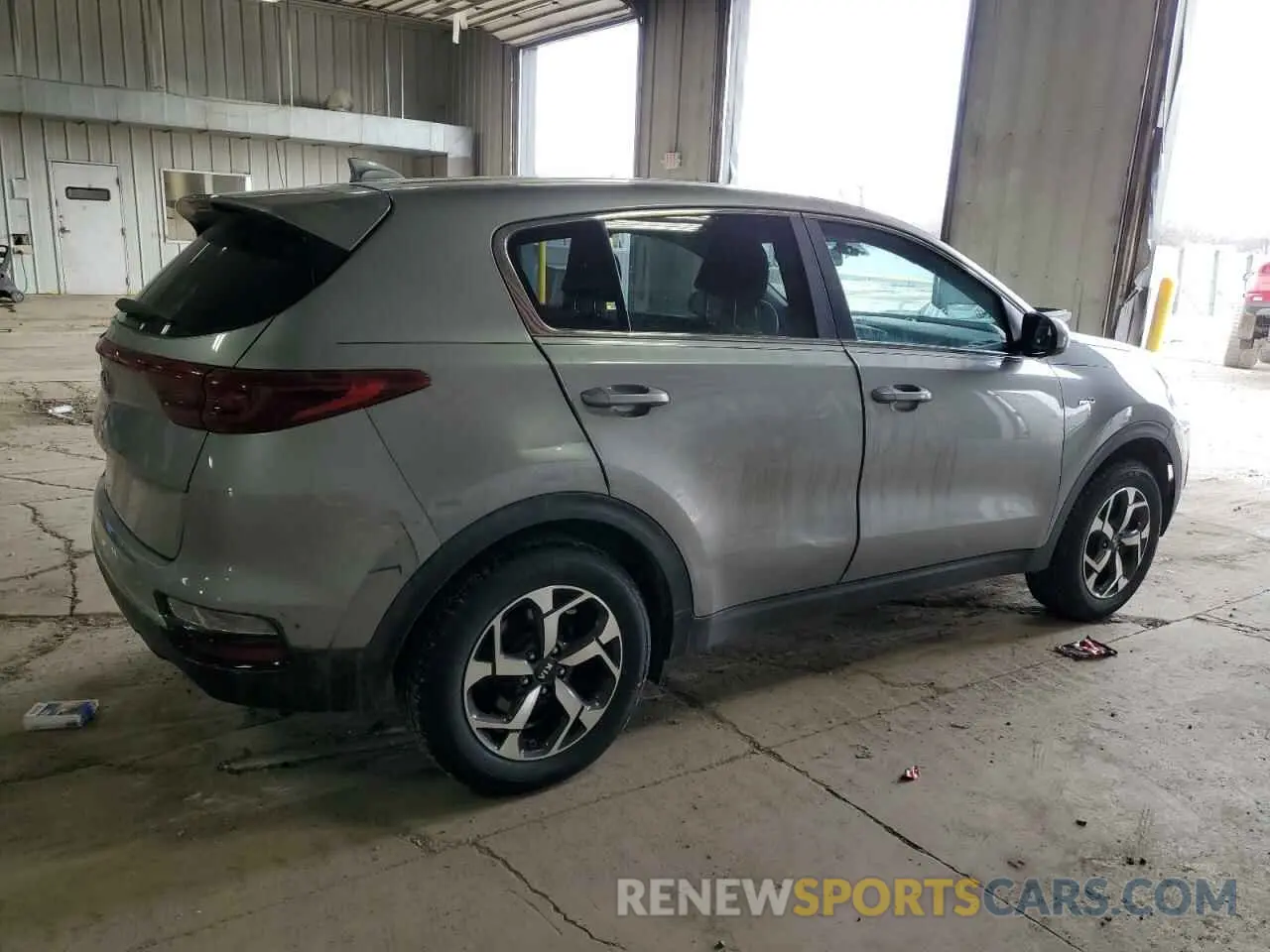3 Photograph of a damaged car KNDPMCAC7L7693917 KIA SPORTAGE 2020