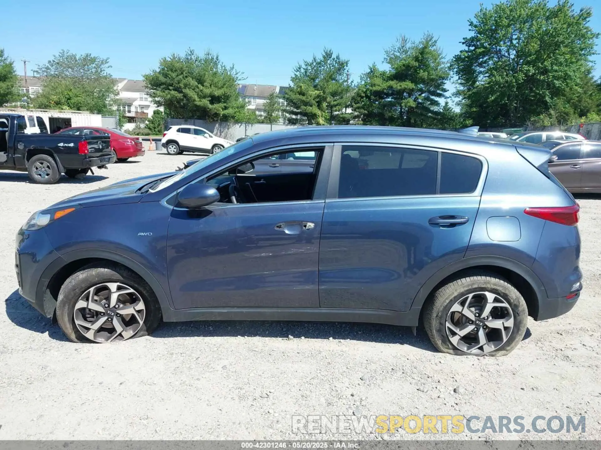 13 Photograph of a damaged car KNDPMCAC7L7714751 KIA SPORTAGE 2020