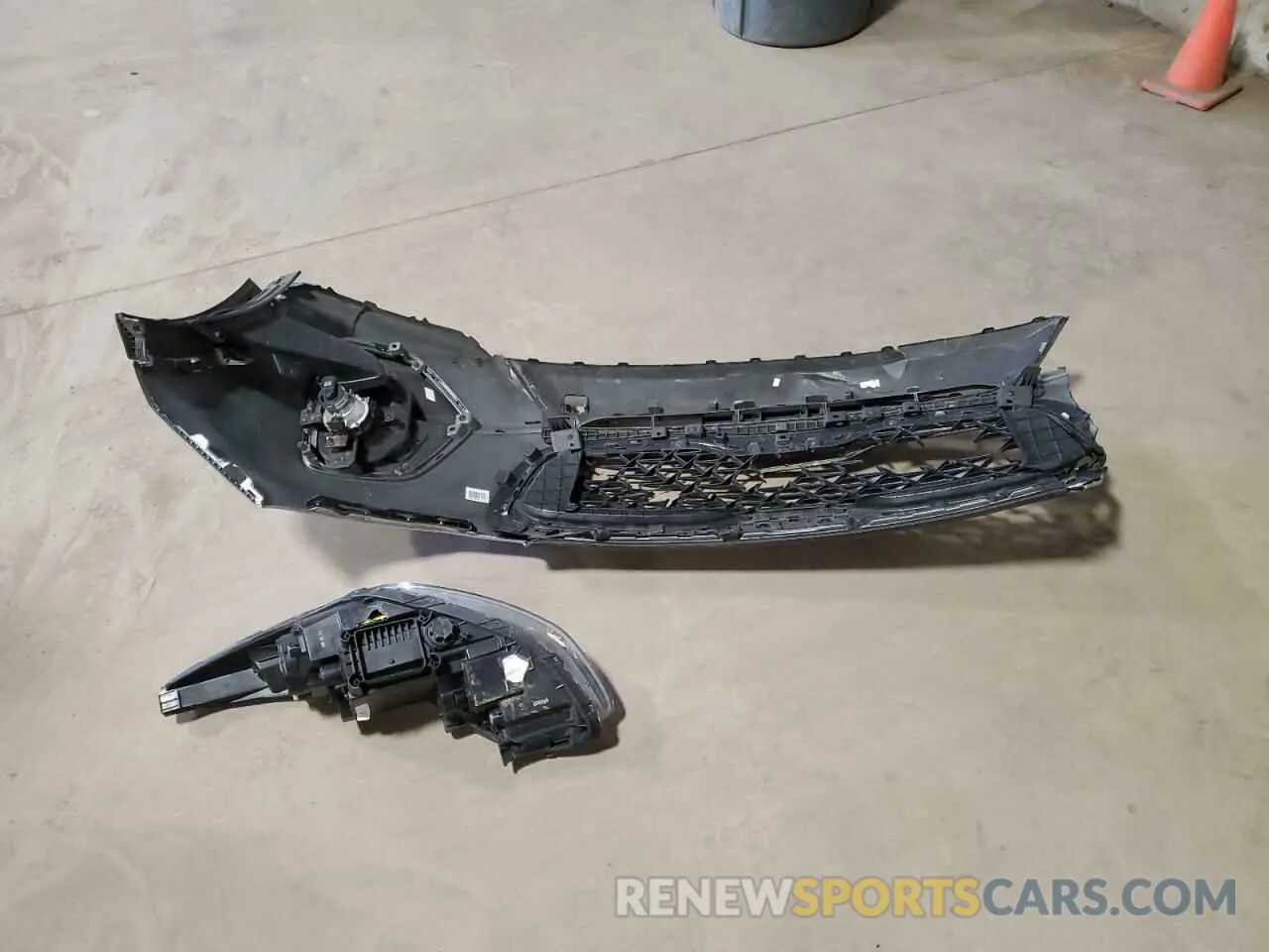 13 Photograph of a damaged car KNDPMCAC8L7661090 KIA SPORTAGE 2020