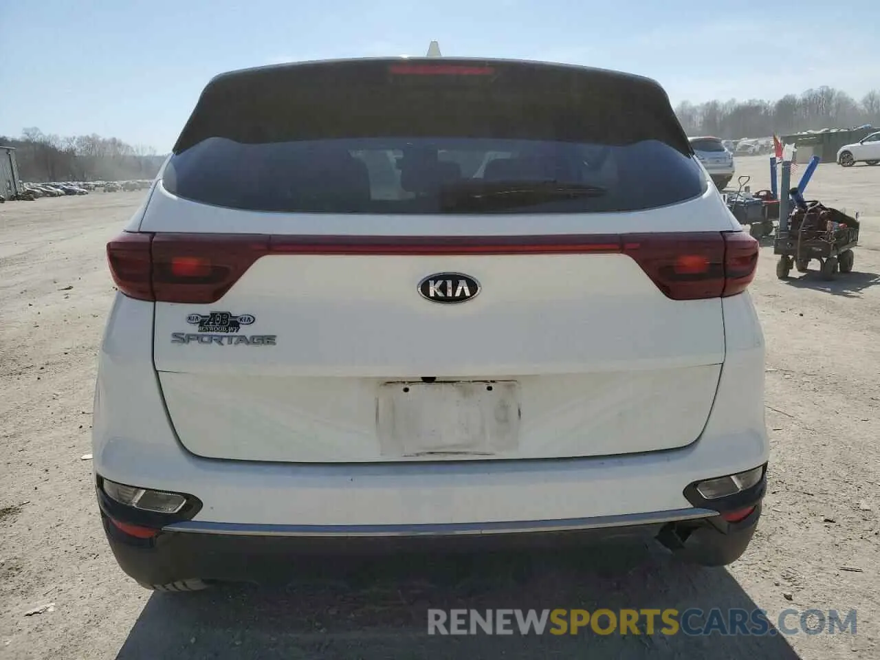 6 Photograph of a damaged car KNDPMCAC8L7705055 KIA SPORTAGE 2020