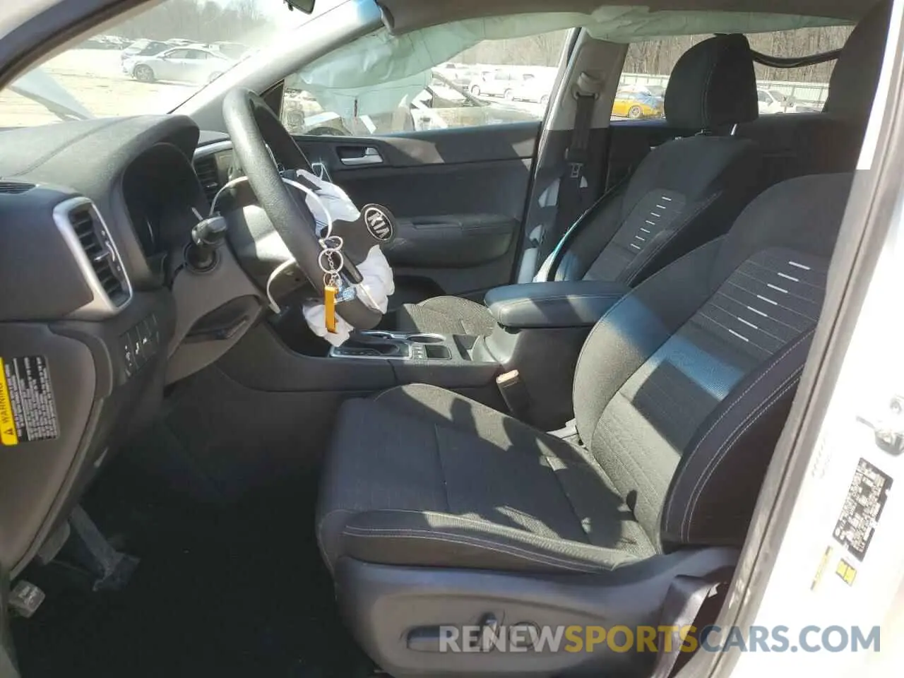 7 Photograph of a damaged car KNDPMCAC8L7705055 KIA SPORTAGE 2020
